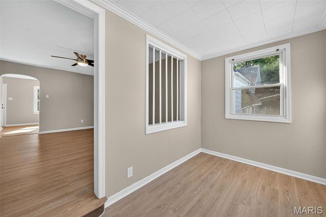 1424 Holden Avenue, St Louis, MO 63125