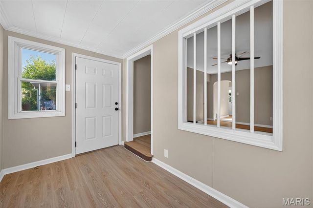 1424 Holden Avenue, St Louis, MO 63125