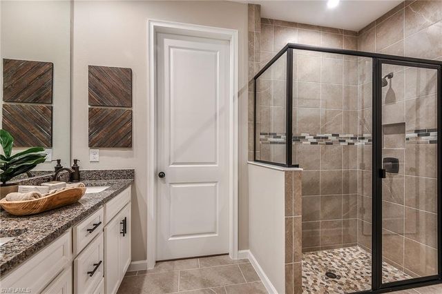 6729 Good Life ST, Fort Myers, FL 33966