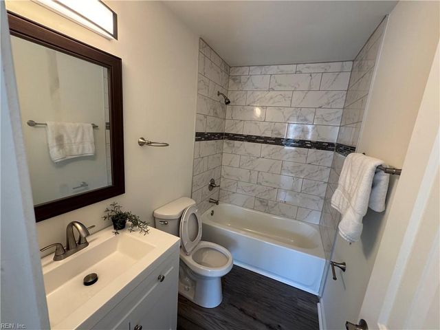 7 Madrone PL, Hampton, VA 23666