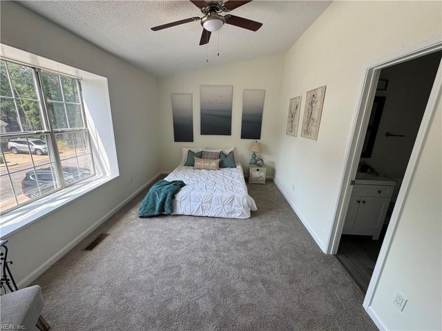 7 Madrone PL, Hampton, VA 23666