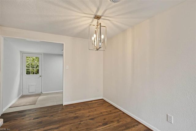 1919 Demetro DR, Hampton, VA 23663