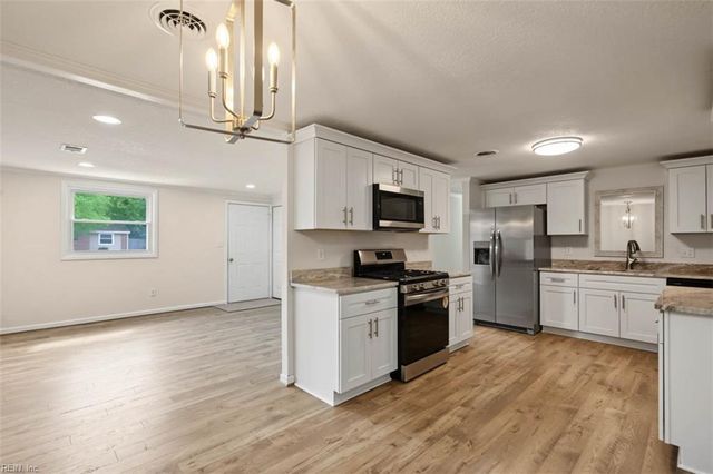1919 Demetro DR, Hampton, VA 23663