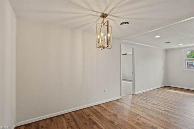 1919 Demetro DR, Hampton, VA 23663