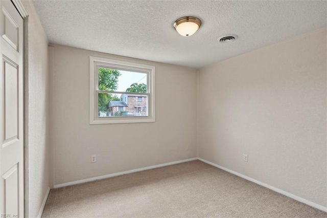 1919 Demetro DR, Hampton, VA 23663