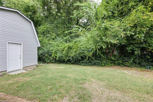 1919 Demetro DR, Hampton, VA 23663
