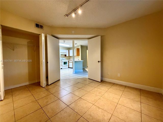 4035 W Mcnab Rd F101, Pompano Beach, FL 33069