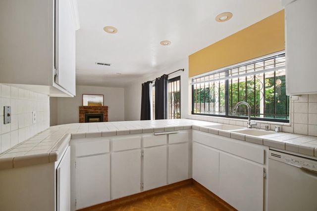 9916 El Chorlito Dr, Rancho Cordova, CA 95670