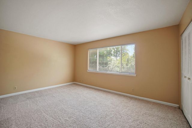 9916 El Chorlito Dr, Rancho Cordova, CA 95670