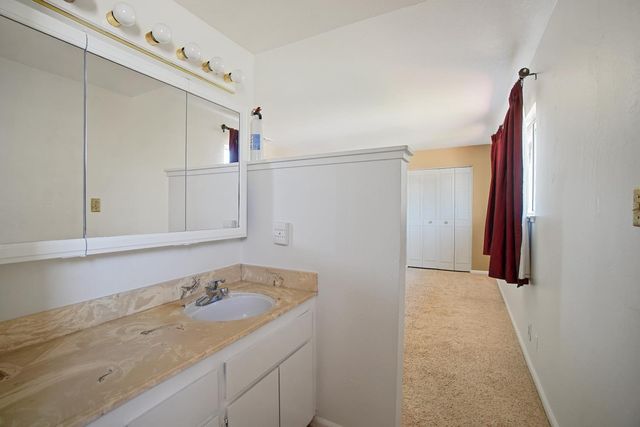 9916 El Chorlito Dr, Rancho Cordova, CA 95670
