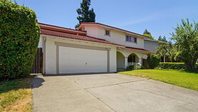 9916 El Chorlito Dr, Rancho Cordova, CA 95670