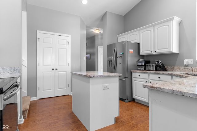 5518 Hammock Glen Drive, Indianapolis, IN 46235