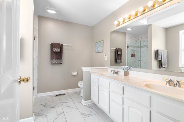 5518 Hammock Glen Drive, Indianapolis, IN 46235