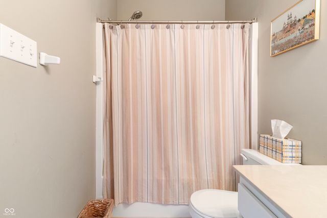 5518 Hammock Glen Drive, Indianapolis, IN 46235