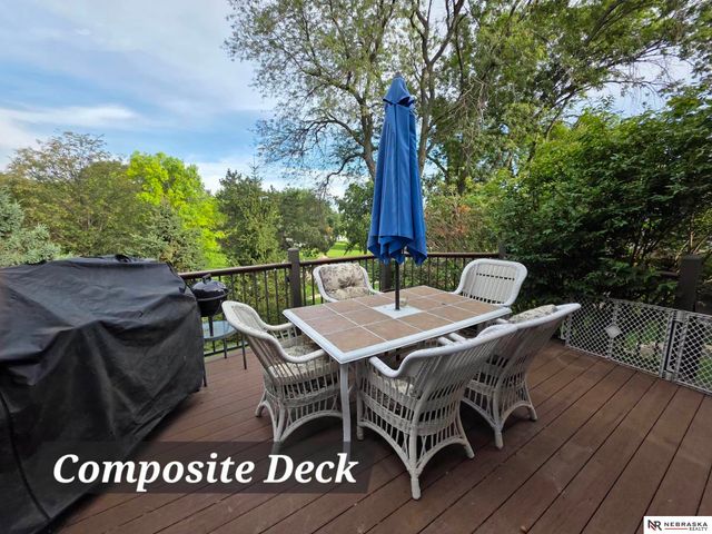 2205 S 152nd Street, Omaha, NE 68144