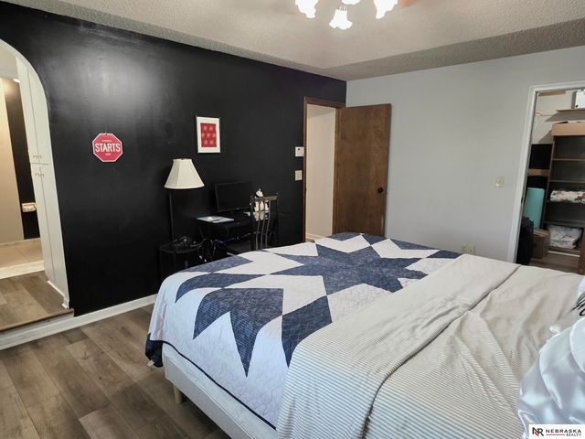 2205 S 152nd Street, Omaha, NE 68144