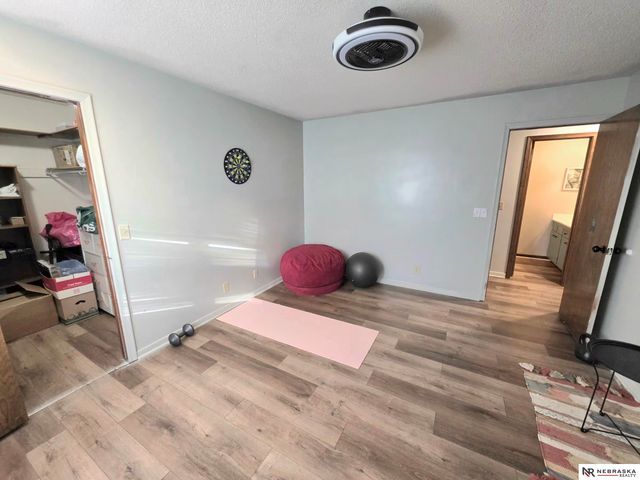 2205 S 152nd Street, Omaha, NE 68144