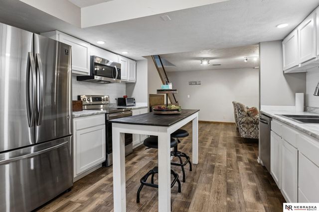 2205 S 152nd Street, Omaha, NE 68144