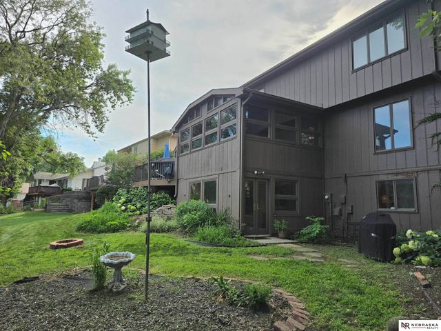 2205 S 152nd Street, Omaha, NE 68144