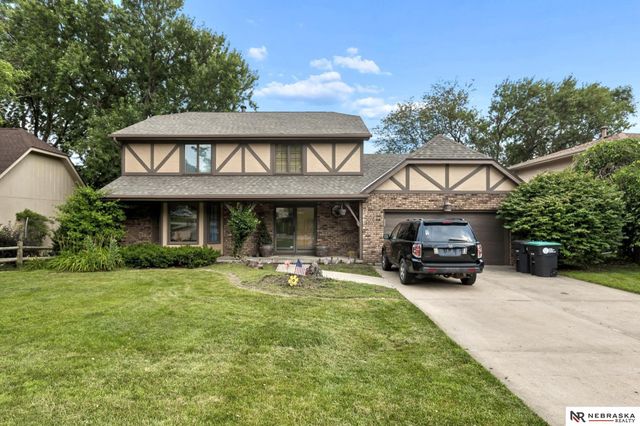 2205 S 152nd Street, Omaha, NE 68144