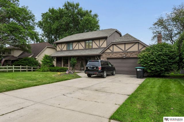 2205 S 152nd Street, Omaha, NE 68144