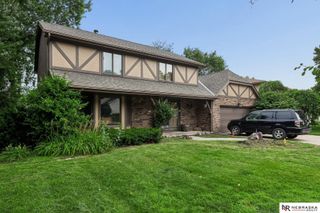 2205 S 152nd Street, Omaha, NE 68144