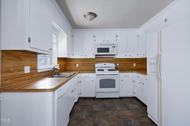 100 Honeysuckle Lane, Cary, NC 27513