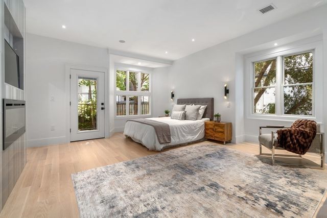 89 University Road, Brookline, MA 02445