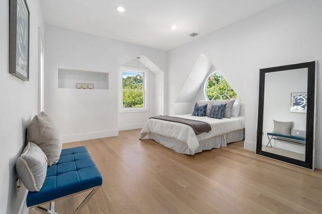 89 University Road, Brookline, MA 02445