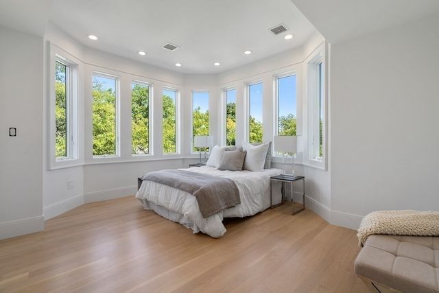 89 University Road, Brookline, MA 02445