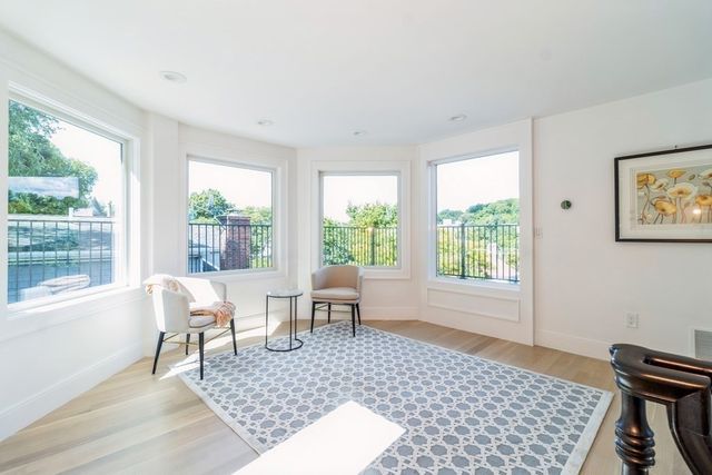 89 University Road, Brookline, MA 02445