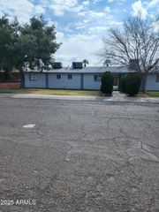 1841 W FAIRMOUNT Avenue, Phoenix, AZ 85015