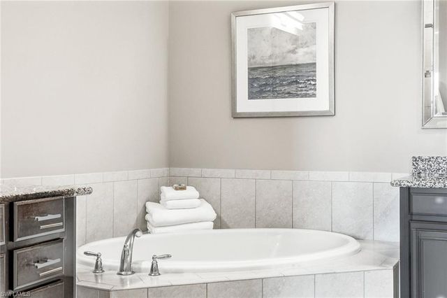 12045 Covent Garden CT 2103, Naples, FL 34120