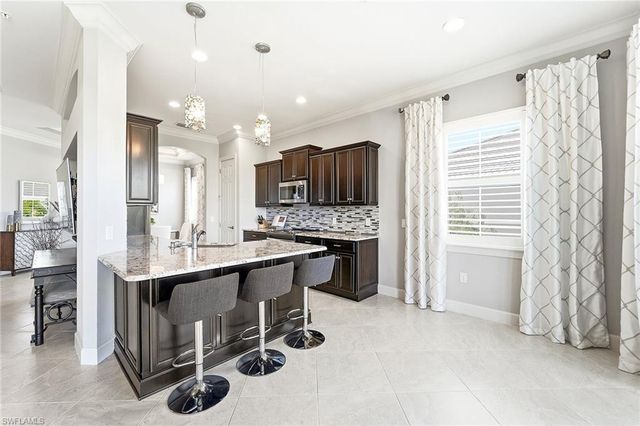 12045 Covent Garden CT 2103, Naples, FL 34120