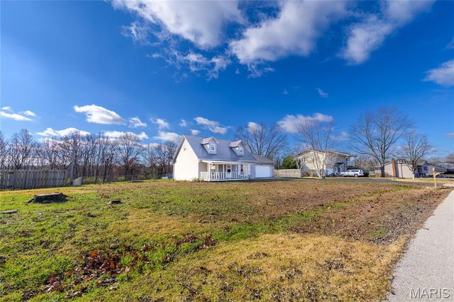 16600 Harmony Lane, St Robert, MO 65584