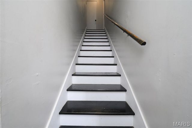 16600 Harmony Lane, St Robert, MO 65584