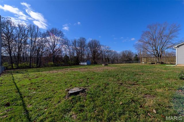 16600 Harmony Lane, St Robert, MO 65584