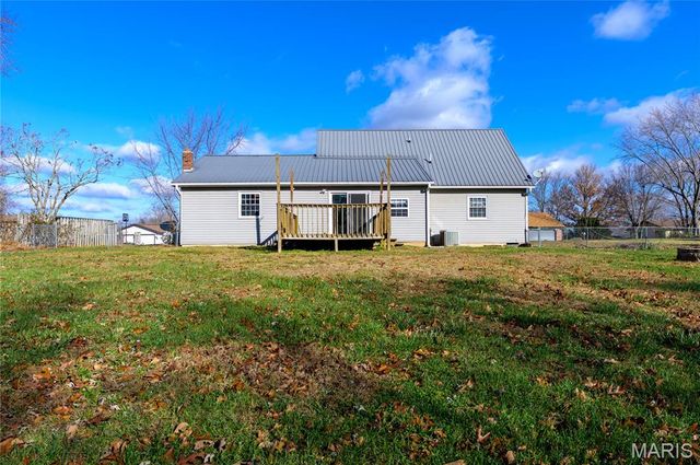 16600 Harmony Lane, St Robert, MO 65584