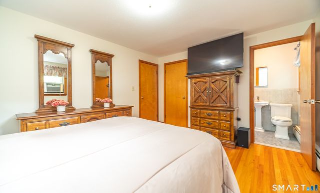130 Lydale Place, Meriden, CT 06450