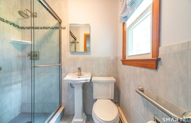 130 Lydale Place, Meriden, CT 06450