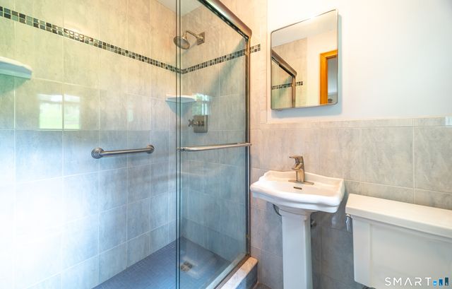 130 Lydale Place, Meriden, CT 06450
