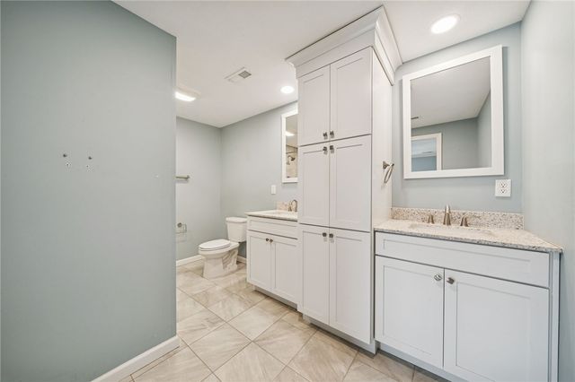 564 Shumaker Dr, Monroeville, PA 15146