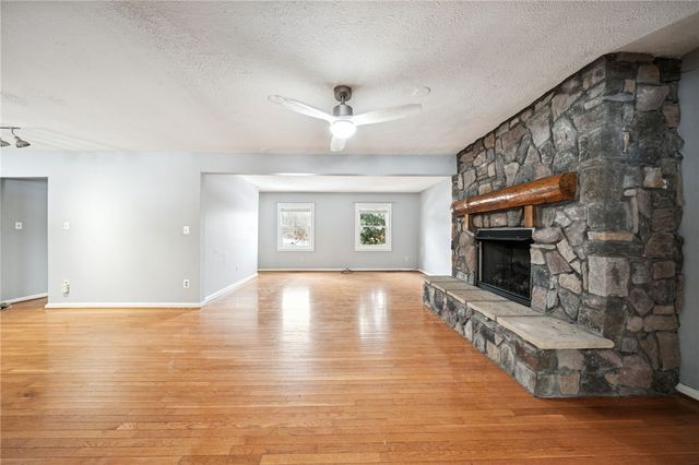 564 Shumaker Dr, Monroeville, PA 15146