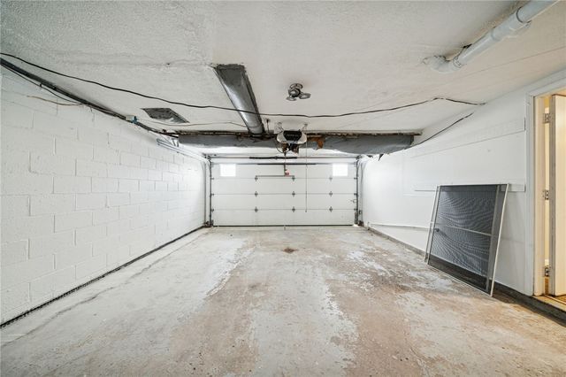 564 Shumaker Dr, Monroeville, PA 15146