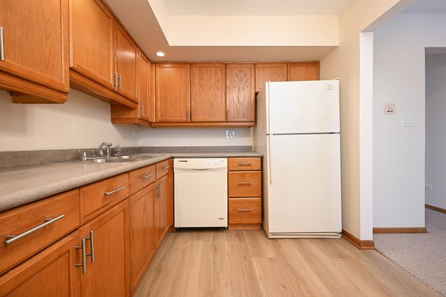 809 S Dwyer Avenue 3E, Arlington Heights, IL 60005