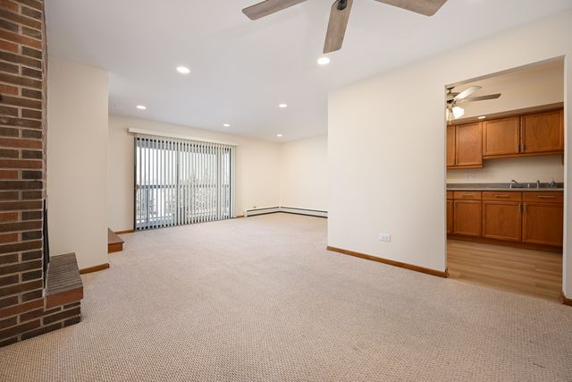 809 S Dwyer Avenue 3E, Arlington Heights, IL 60005