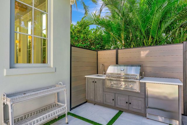 185 Birkdale Lane, Jupiter, FL 33458