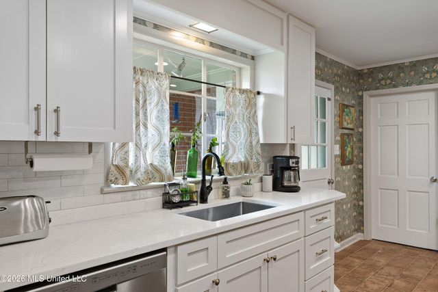 2010 Adeline Street, Hattiesburg, MS 39401