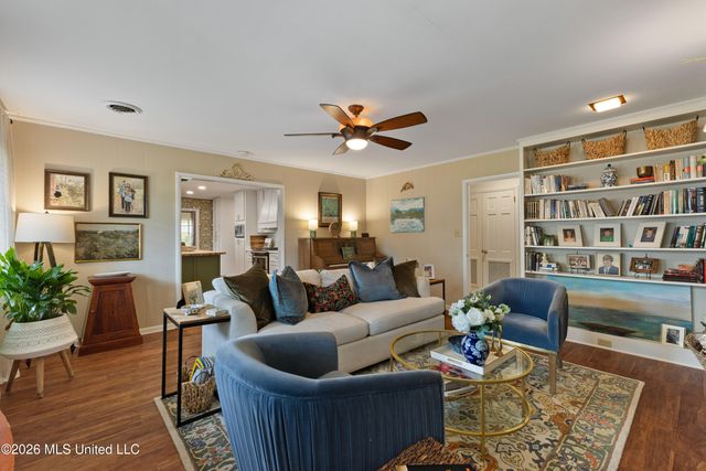 2010 Adeline Street, Hattiesburg, MS 39401