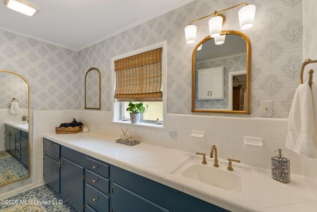 2010 Adeline Street, Hattiesburg, MS 39401